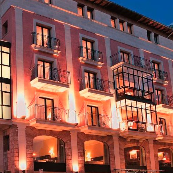 Pintura en Fachada Hotel Continental en Mallorca