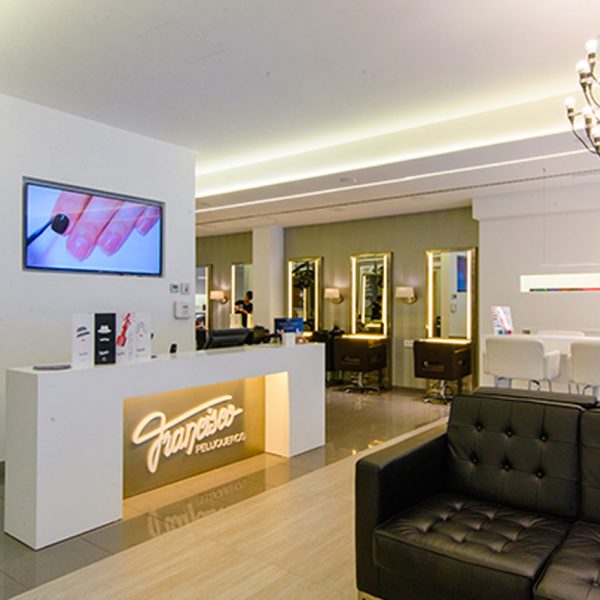 Pintores profesionales y Colocación de papel pintado en Palma